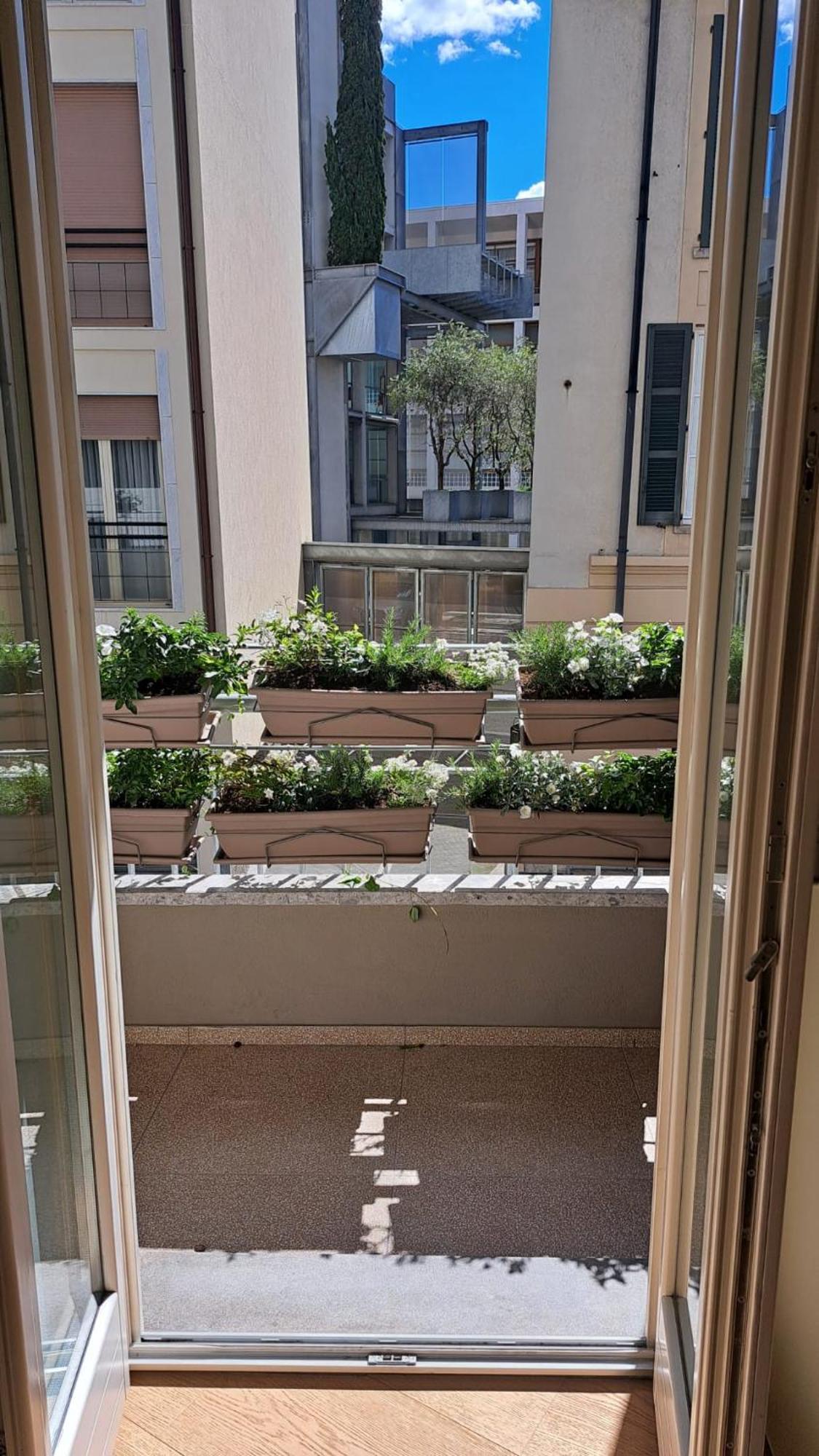 The Window On The Theatre And The Cathedral - Luxury Apartment Como Buitenkant foto
